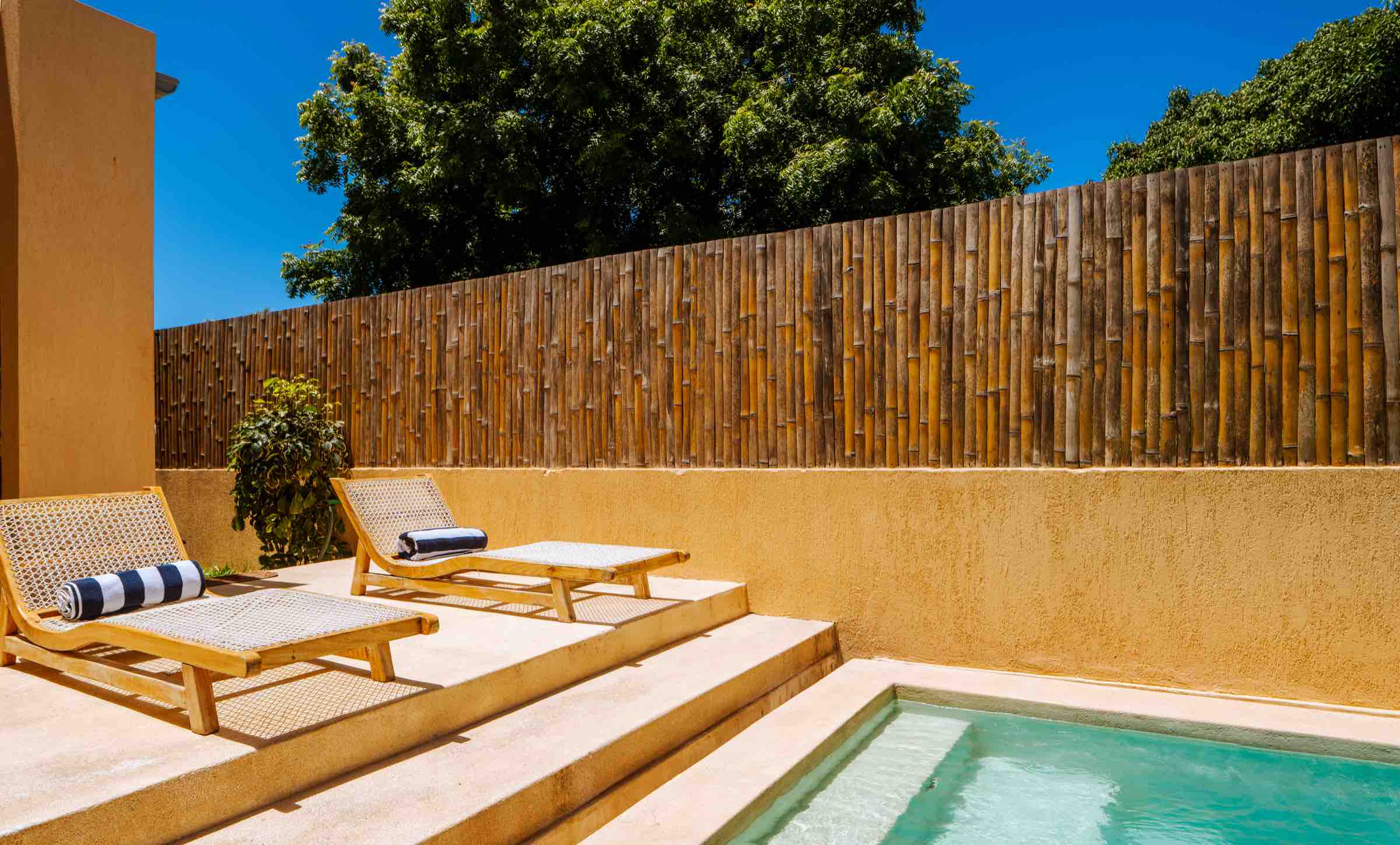 Courtyard & Pool